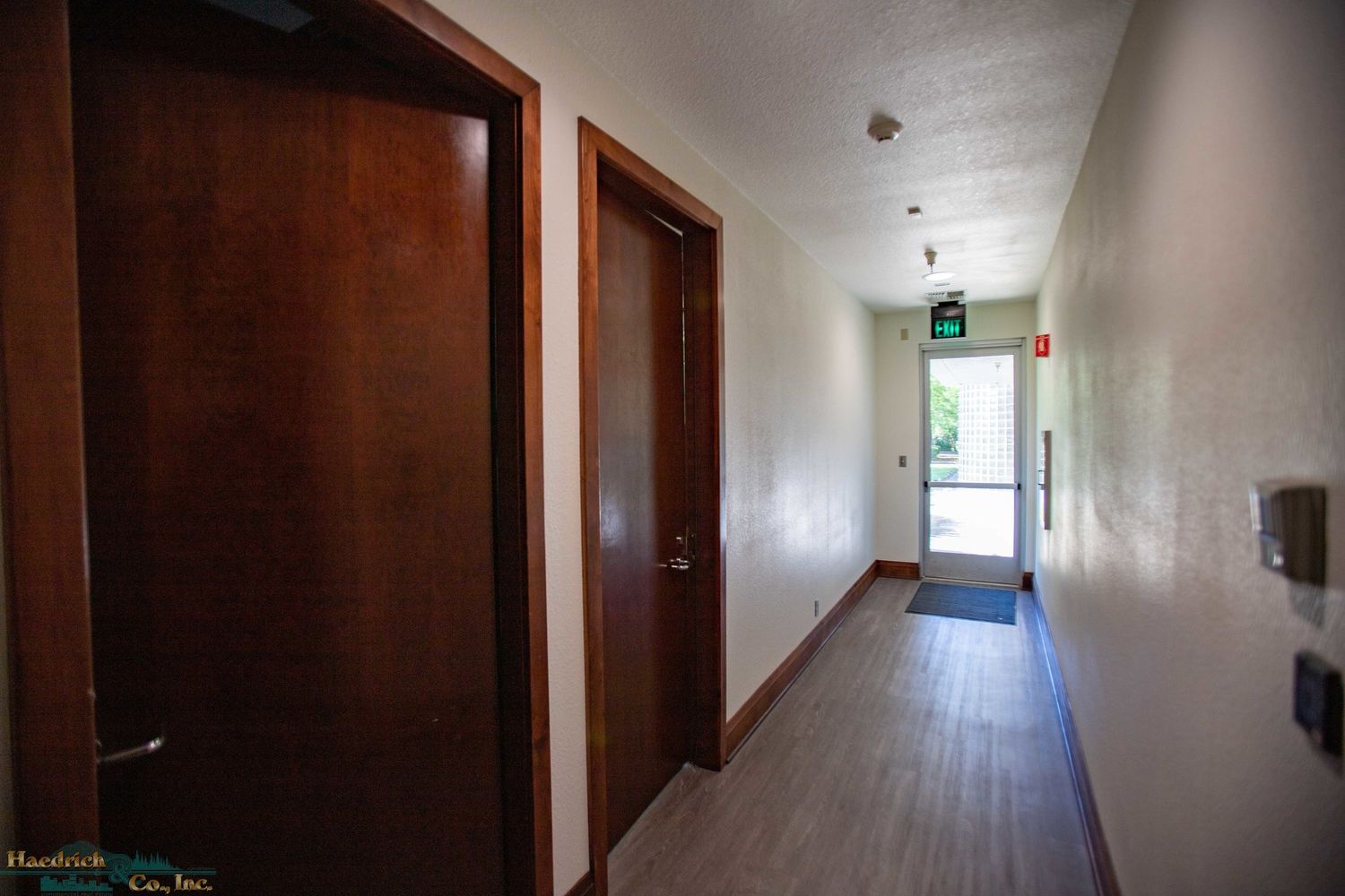 5800 Airport Road - Executive Offices